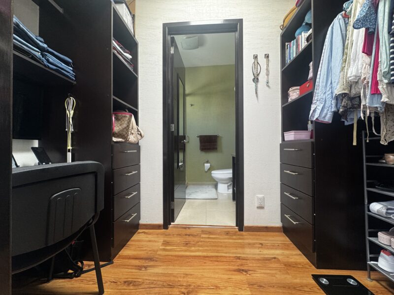 Casa en Venta en Villa Toscana. Toluca