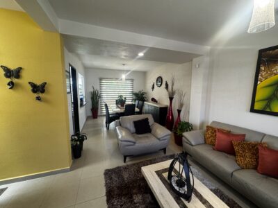 Casa en Venta en Villa Toscana. Toluca