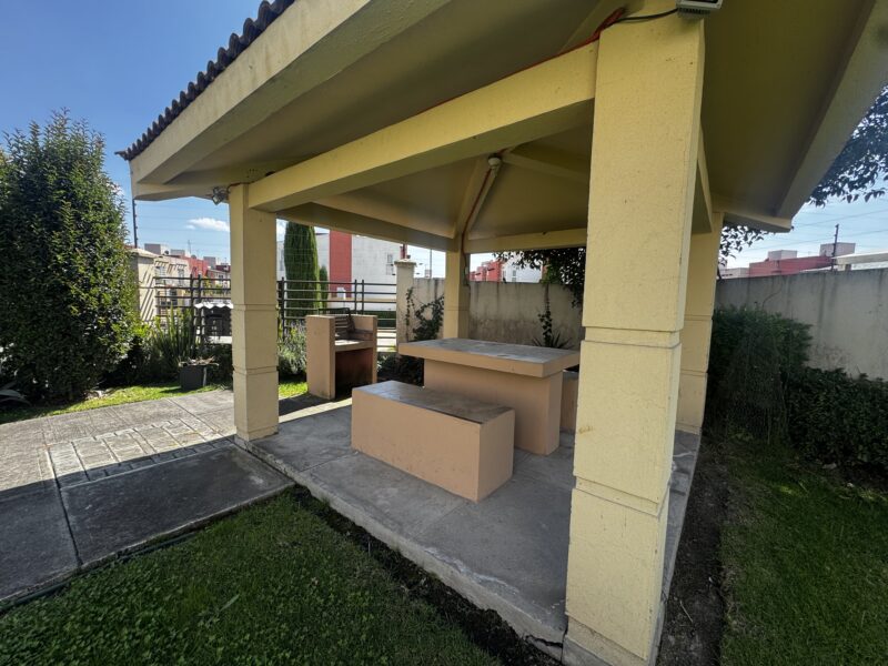 Casa en Venta en Villa Toscana. Toluca
